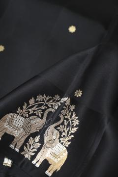 Black Mango Silk Handloom Banarasi saree